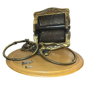 Vintage ornate metal bathroom hardware set toilet paper holder towel rings 1972